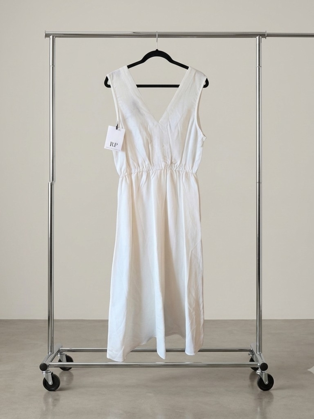 Rachel Parcell White V-Neck Sleeveless Midi Dress